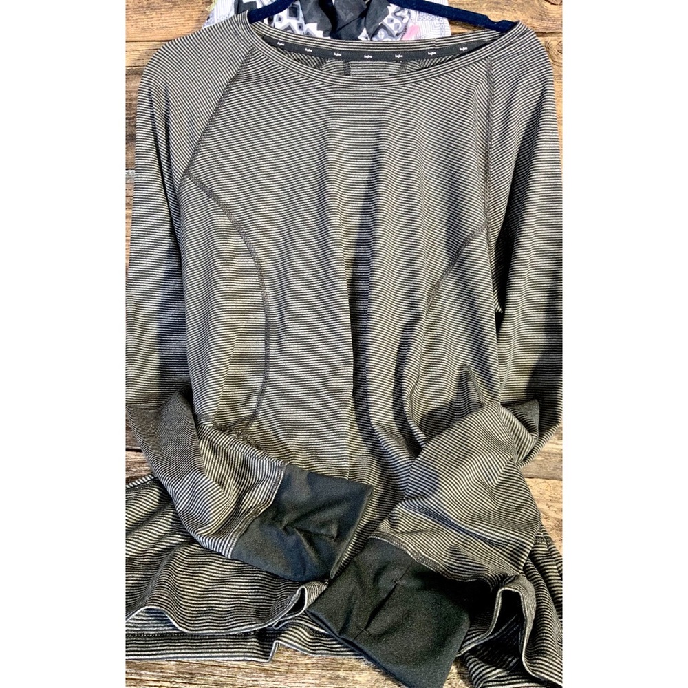 HYBA Athletic Work Out Top Brand New Black Grey Stripe Size 2 X